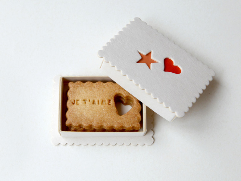Coffret de sablés personnalisés et gravés Je t'aime par Chez Bogato Coffret de sablés personnalisés et gravés Je t'aime par Chez Bogato