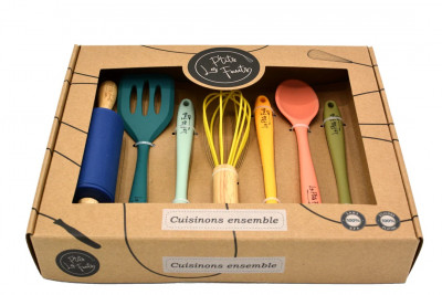 Chez Bogato, ustensiles pour la pâtisserie :  set d'ustensiles de cuisine et de pâtisserie pour les enfants.