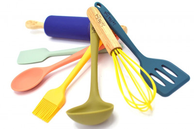 Chez Bogato, ustensiles pour la pâtisserie :  set d'ustensiles de cuisine et de pâtisserie pour les enfants.